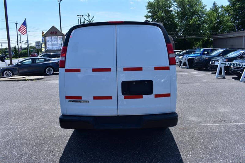 2018 Chevrolet Express 2500