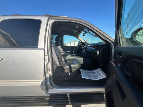 2011 Chevrolet Avalanche LT