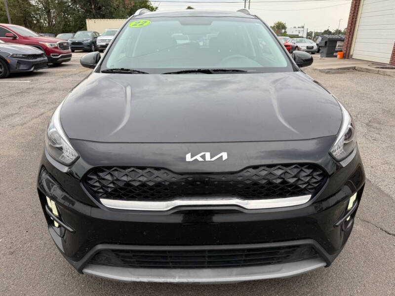 2022 Kia Niro LX