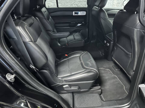 2021 Ford Explorer ST