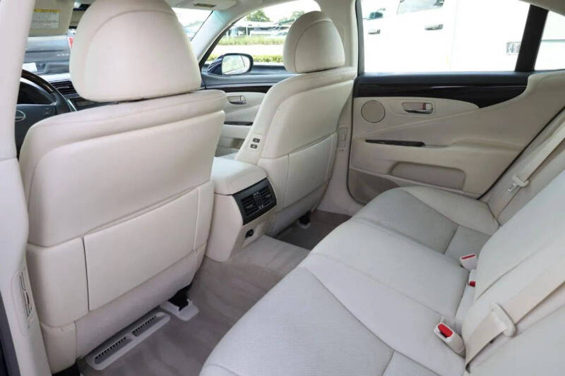 2007 Lexus LS 460
