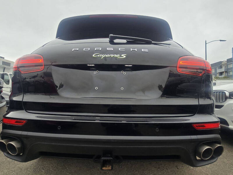 2016 Porsche Cayenne S E-Hybrid