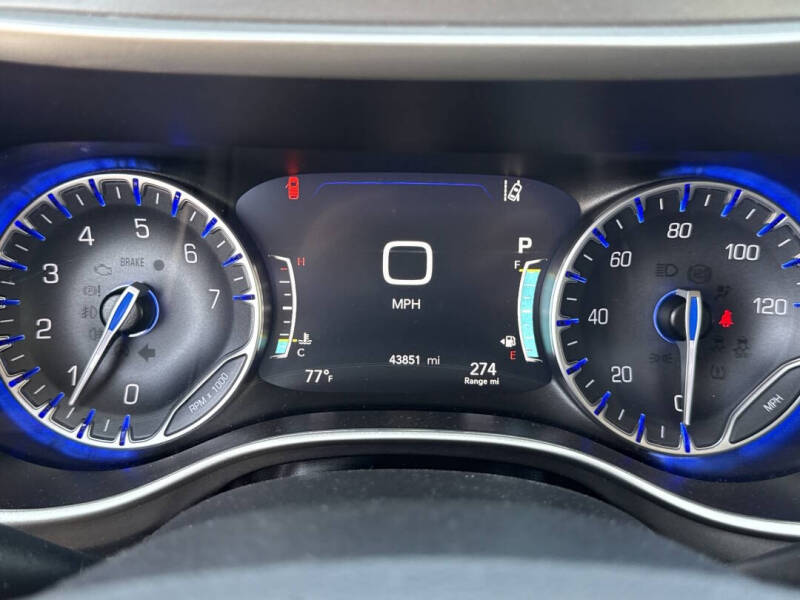 2024 Chrysler Pacifica Touring L