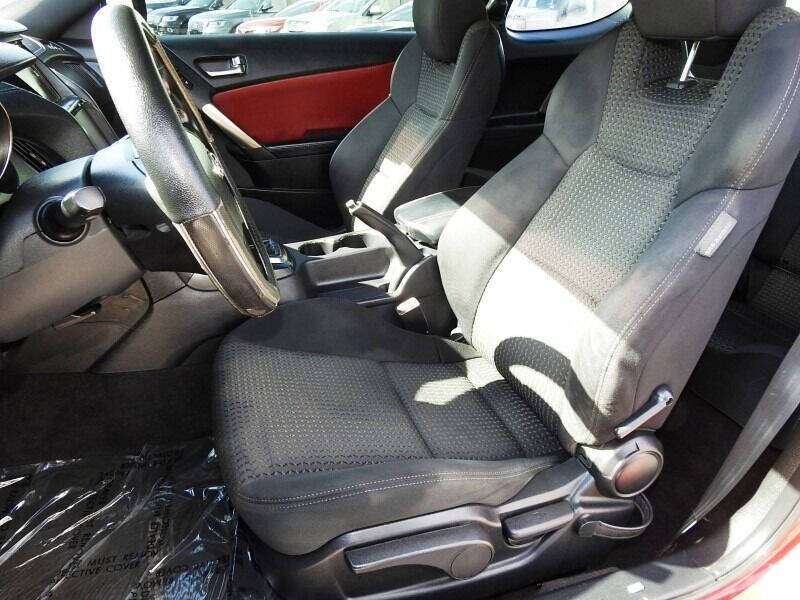 2013 Hyundai Genesis Coupe  - $13,900