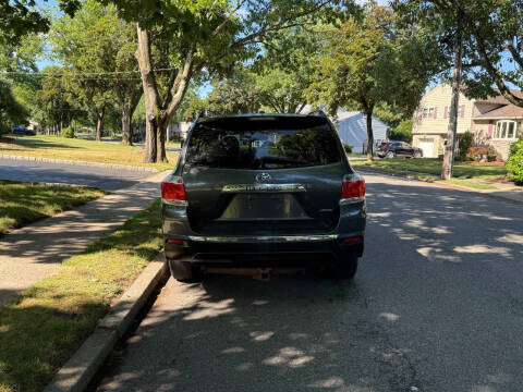 2012 Toyota Highlander SE