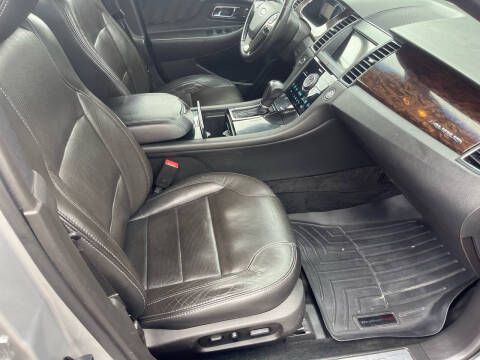 2016 Ford Taurus Limited