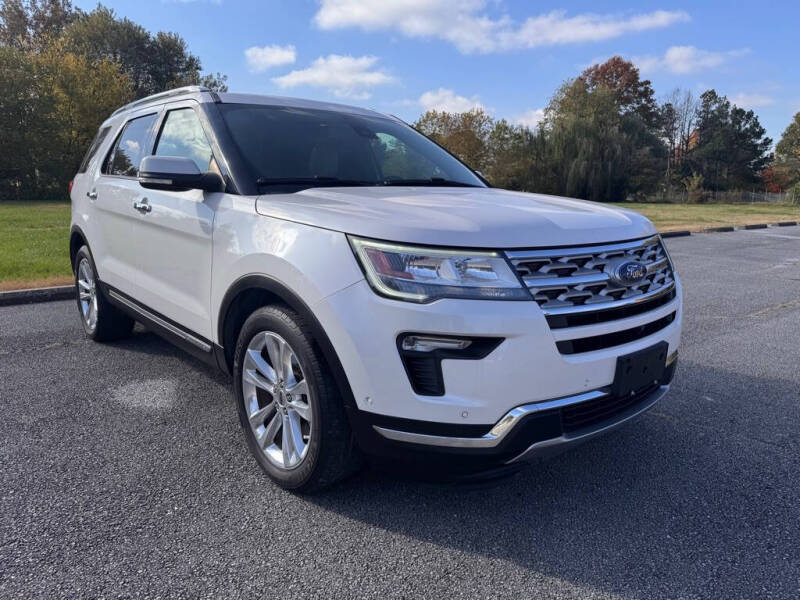 2018 Ford Explorer Limited's photo