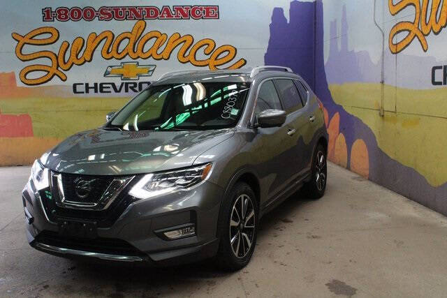 Used 2017 Nissan Rogue SL with VIN 5N1AT2MV2HC880377 for sale in Grand Ledge, MI