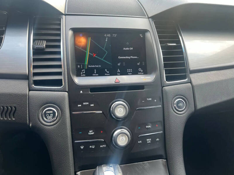 2019 Ford Taurus SEL