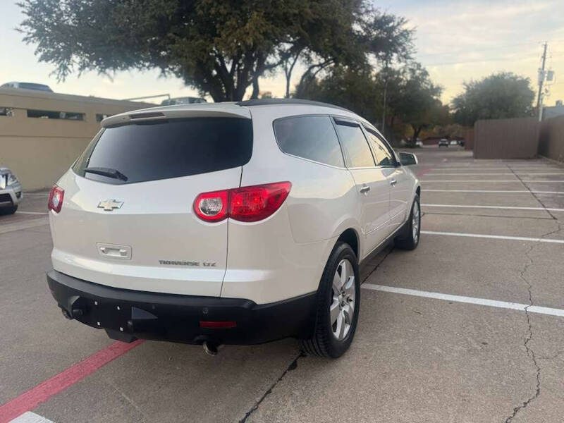 2011 Chevrolet Traverse LTZ