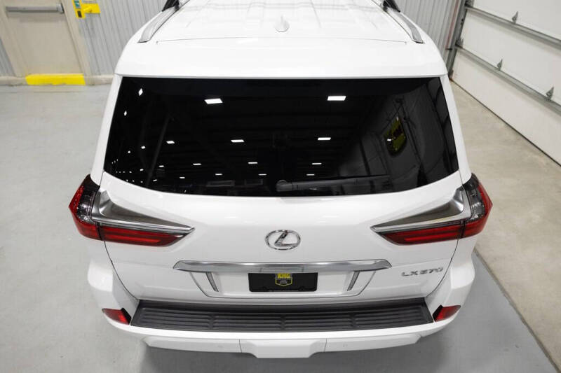 2021 Lexus LX 570 Three-Row