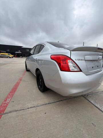 2014 Nissan Versa 1.6 S