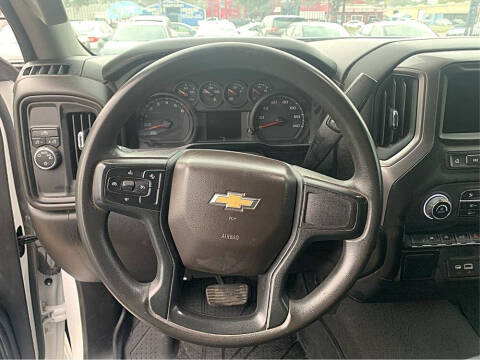 2023 Chevrolet Silverado 1500 Custom