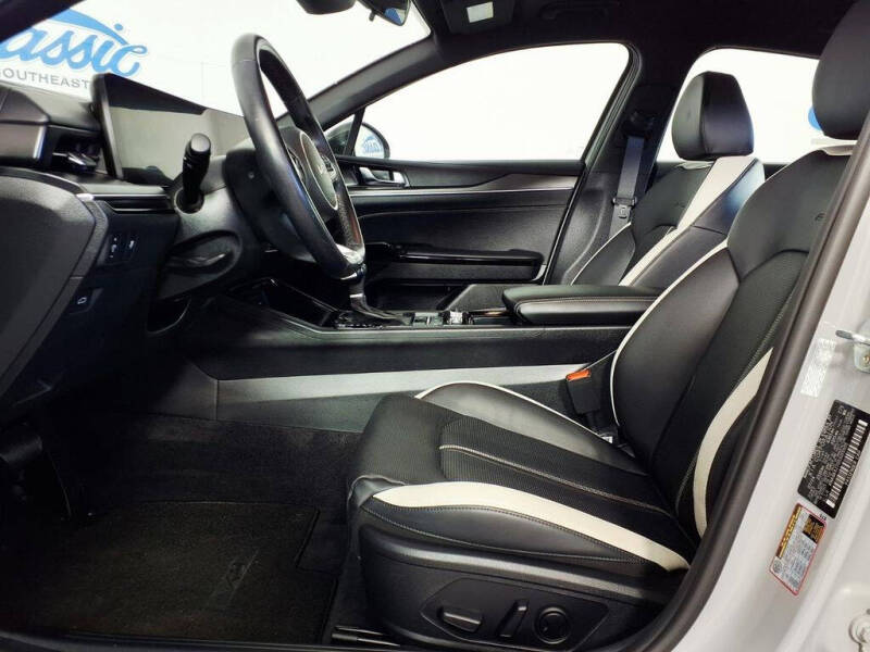 2025 Kia K5