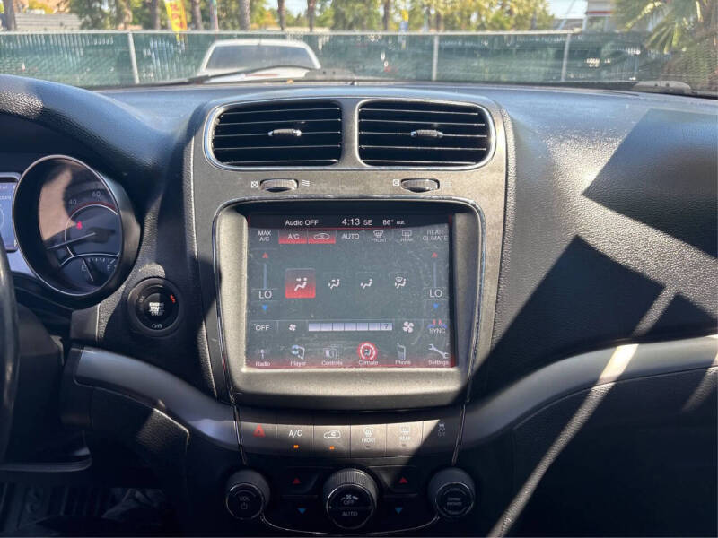 2019 Dodge Journey Crossroad