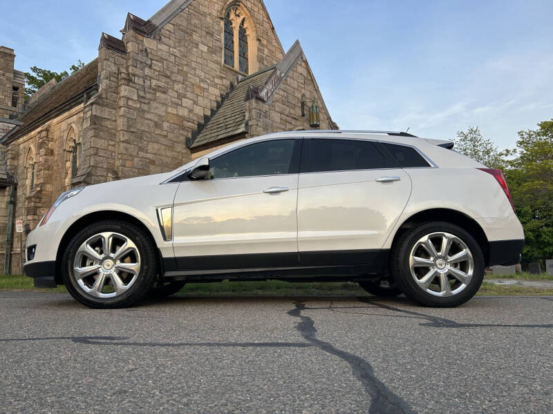 2016 Cadillac SRX Performance Collection