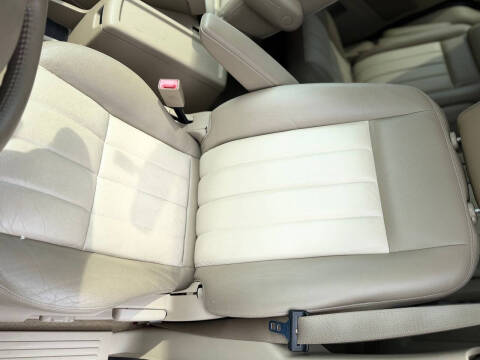 2005 Mercury Monterey Luxury