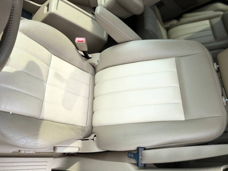 2005 Mercury Monterey Luxury