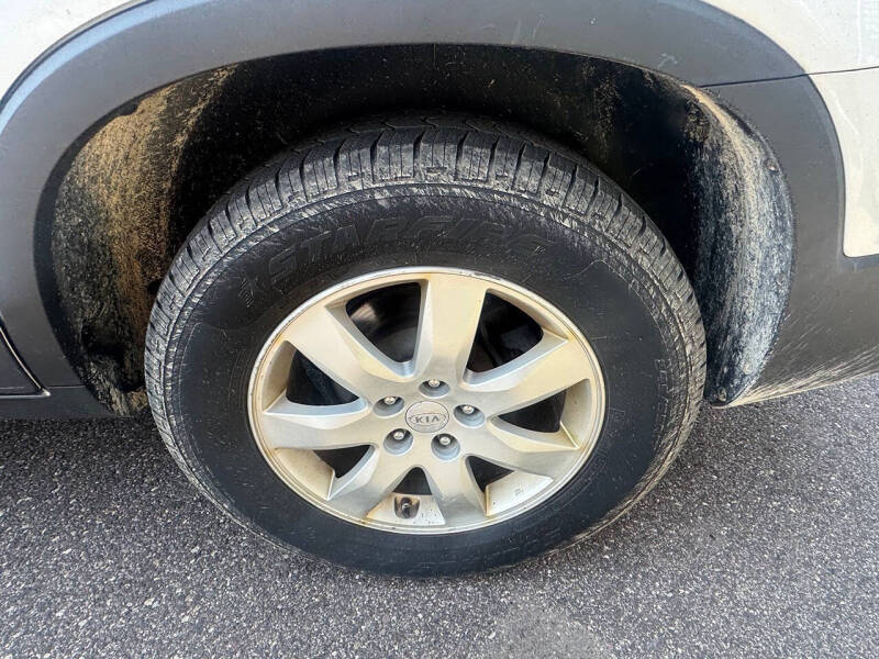 2011 Kia Sorento LX
