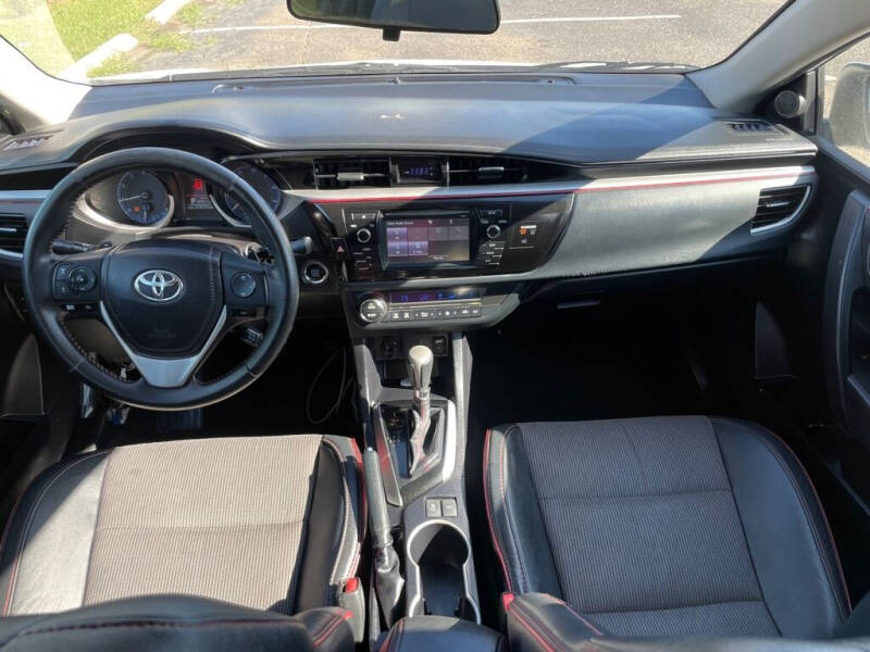 2016 Toyota Corolla S photo 6