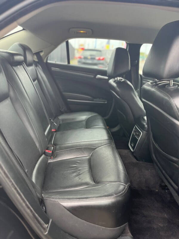 2018 Chrysler 300 Touring