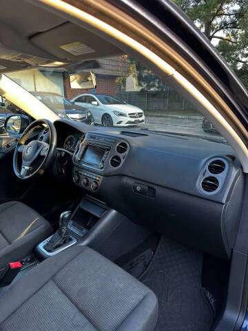 2015 Volkswagen Tiguan S