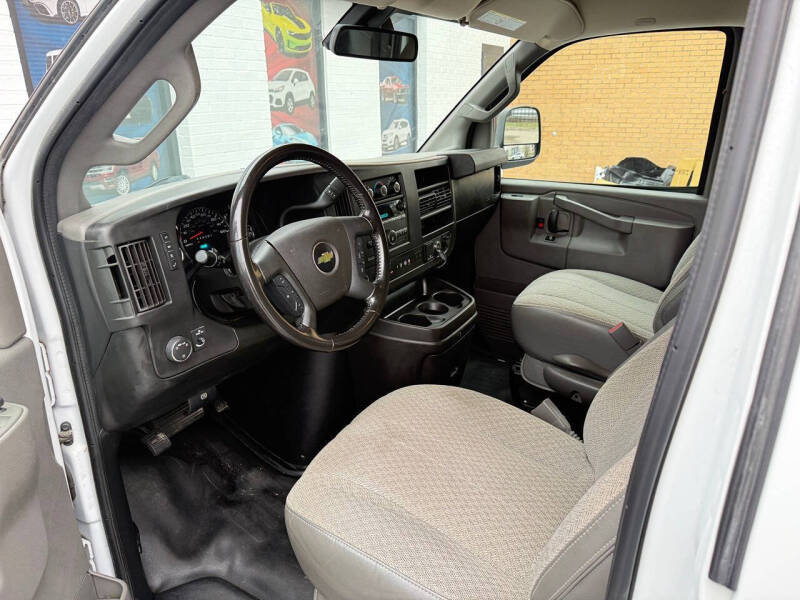 2020 Chevrolet Express 3500