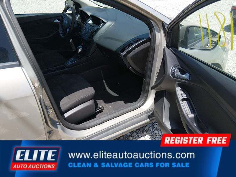 2015 Ford Focus SE