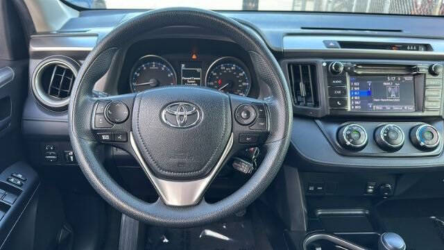 2017 Toyota RAV4 LE