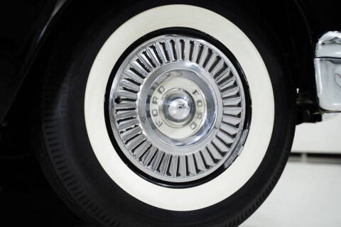 1957 Ford Thunderbird