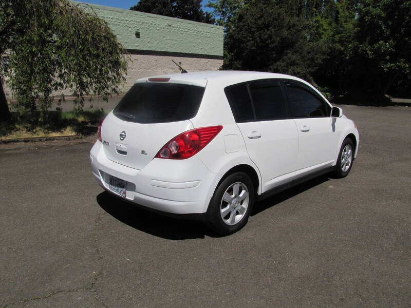 2009 Nissan Versa 1.8 SL