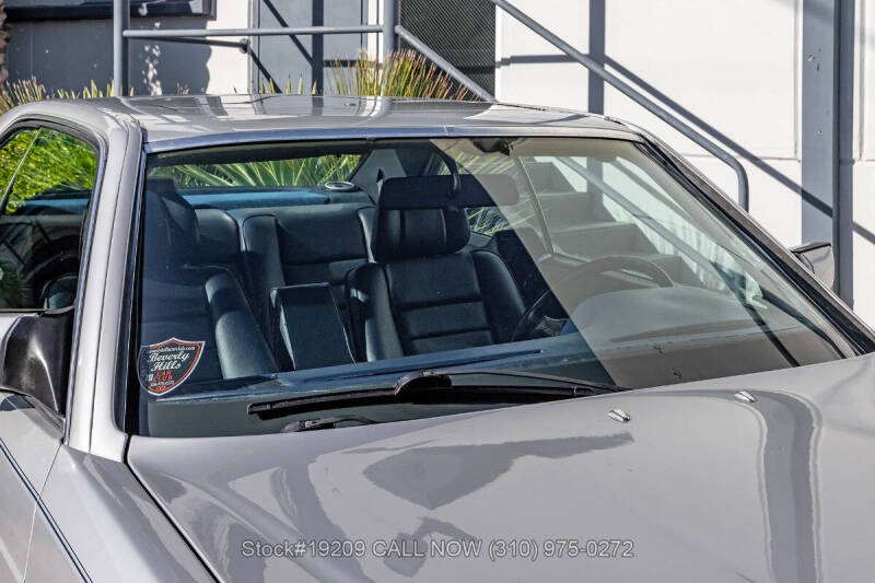 1987 Mercedes-Benz 560-Class 560 SL