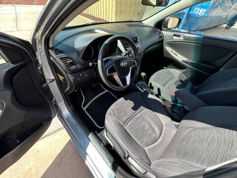 2017 Hyundai Accent SE