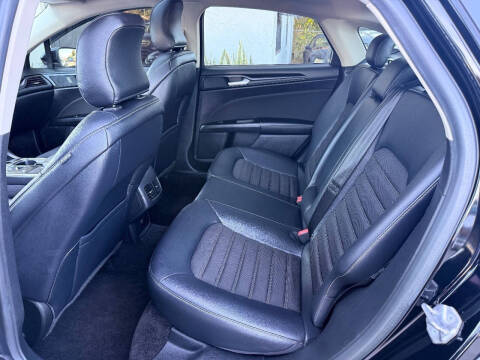 2018 Ford Fusion SE