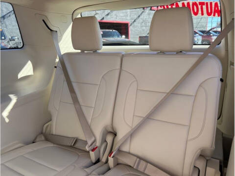 2020 GMC Acadia Denali