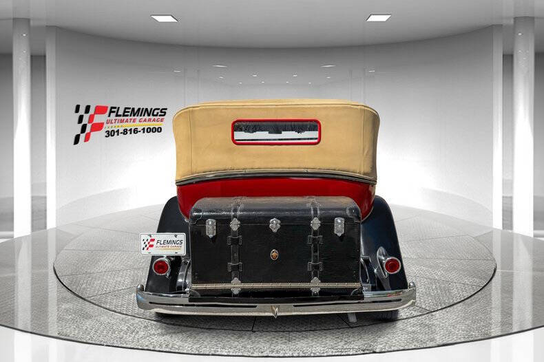 1934 Packard Eight convertible sedan