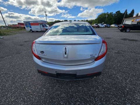 2014 Lincoln MKS