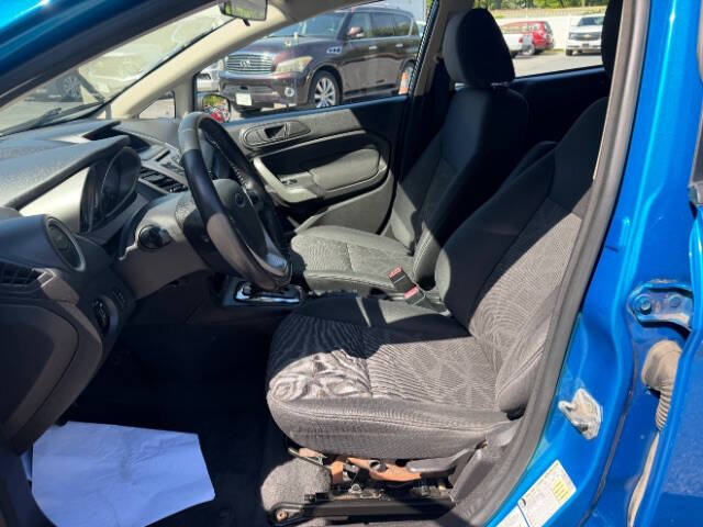 2013 Ford Fiesta SE