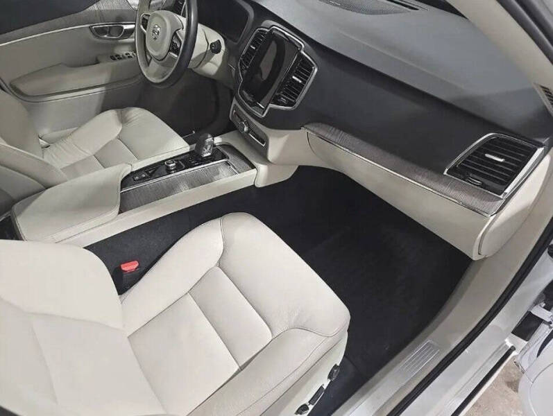 2024 Volvo XC90 B6 Plus Bright Theme 6P