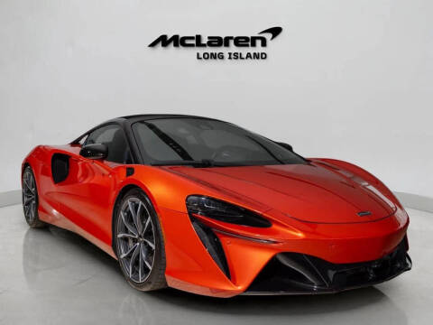 2023 McLaren Artura