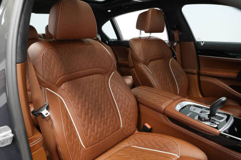 2022 BMW 7 Series M760i xDrive