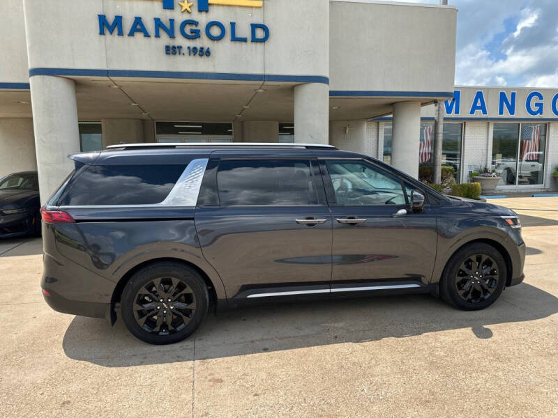 2024 Kia Carnival SX