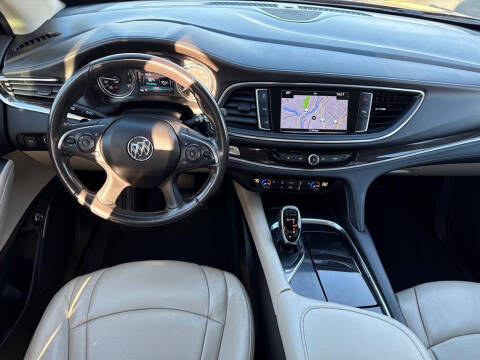 2018 Buick Enclave Essence