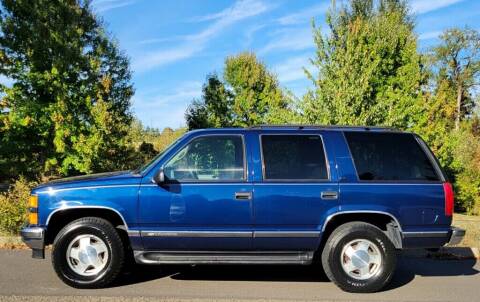 1999 Chevrolet Tahoe for sale at CLEAR CHOICE AUTOMOTIVE in Milwaukie OR