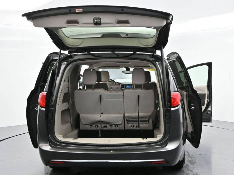 2018 Chrysler Pacifica Touring L