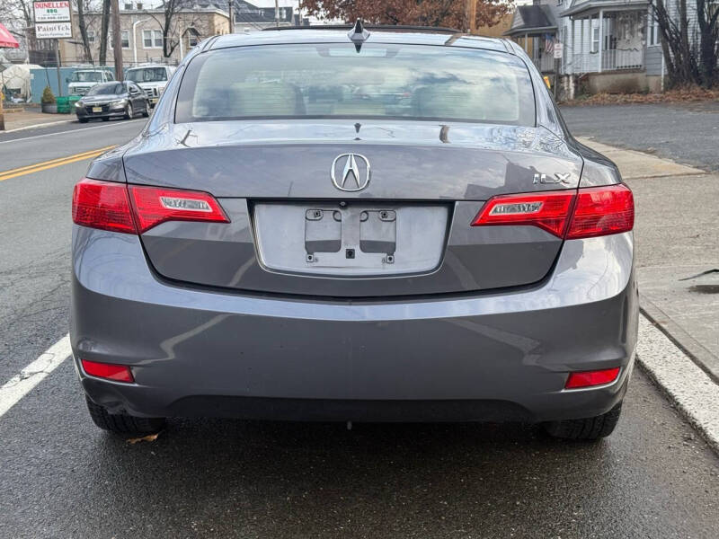 2015 Acura ILX Premium photo 7