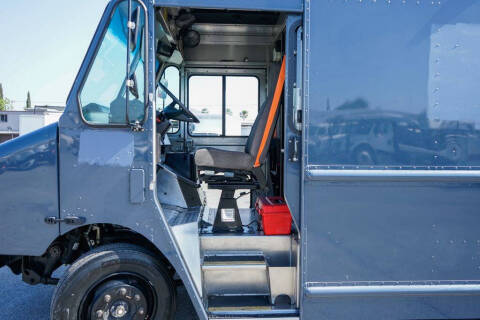 2020 Freightliner MT45 Chassis