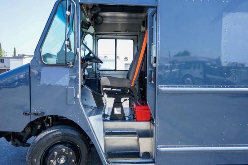 2020 Freightliner MT45 Chassis
