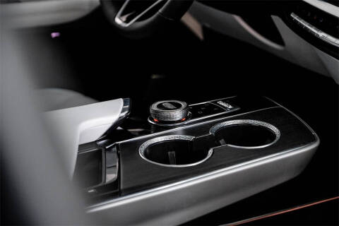 2024 Cadillac LYRIQ Luxury 1