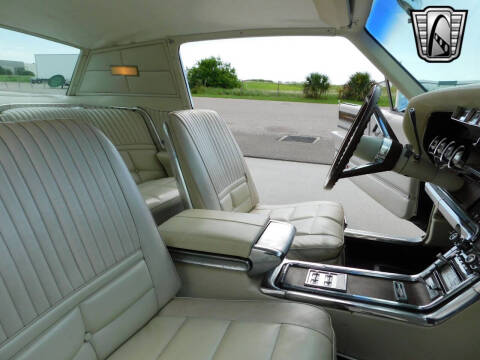 1966 Ford Thunderbird